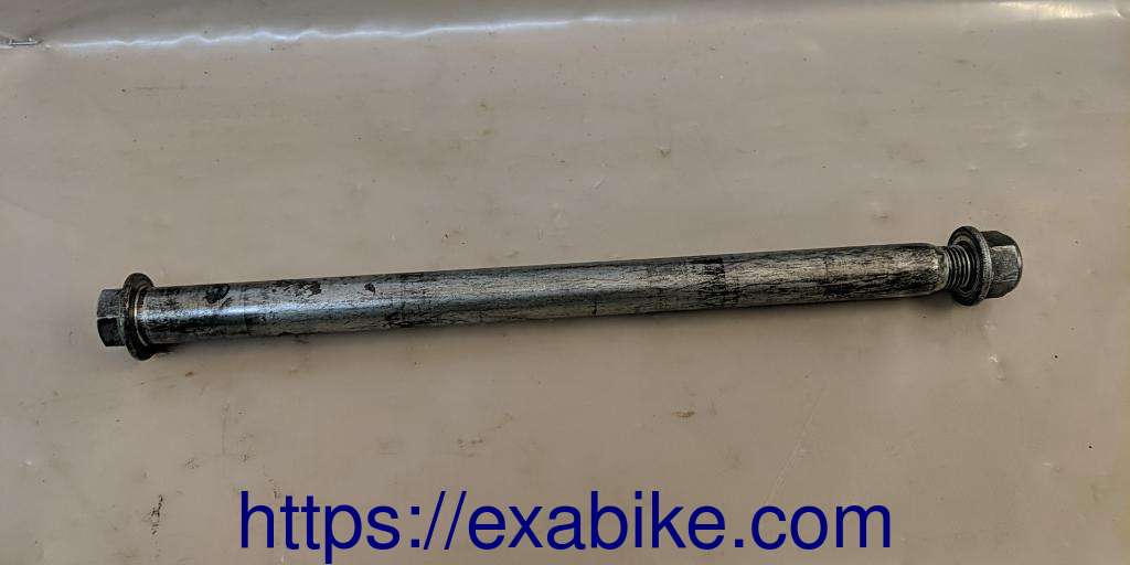 wheel axle, front Suzuki GSXF 1100 - photo 1