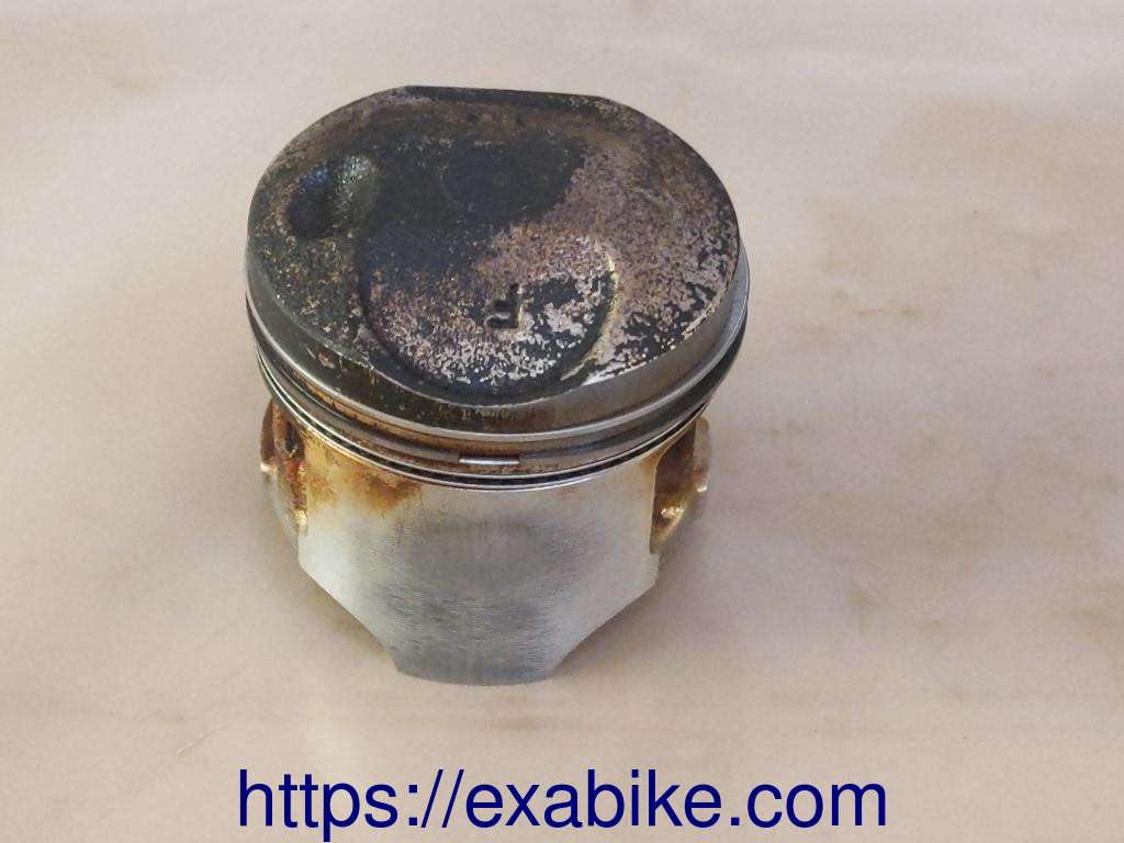 cylinder, front Honda Varadero 125 - photo 4