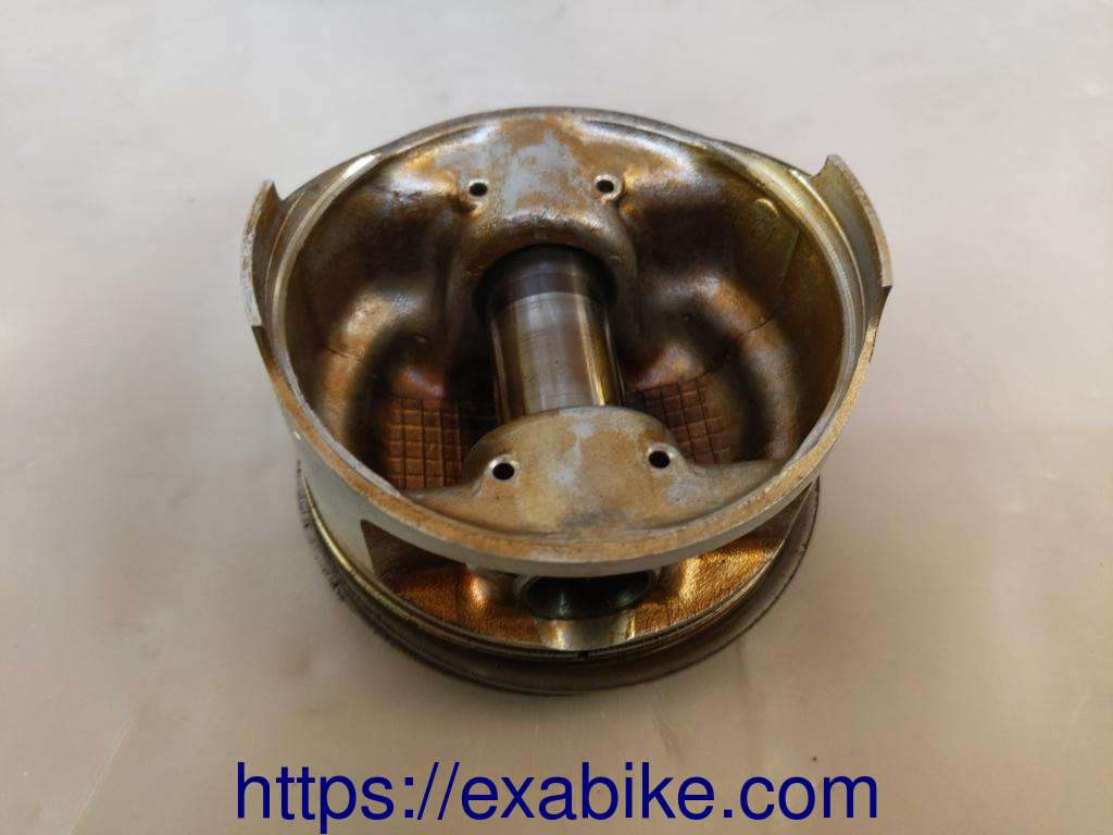 piston Kawasaki GPZ 500 - photo 3