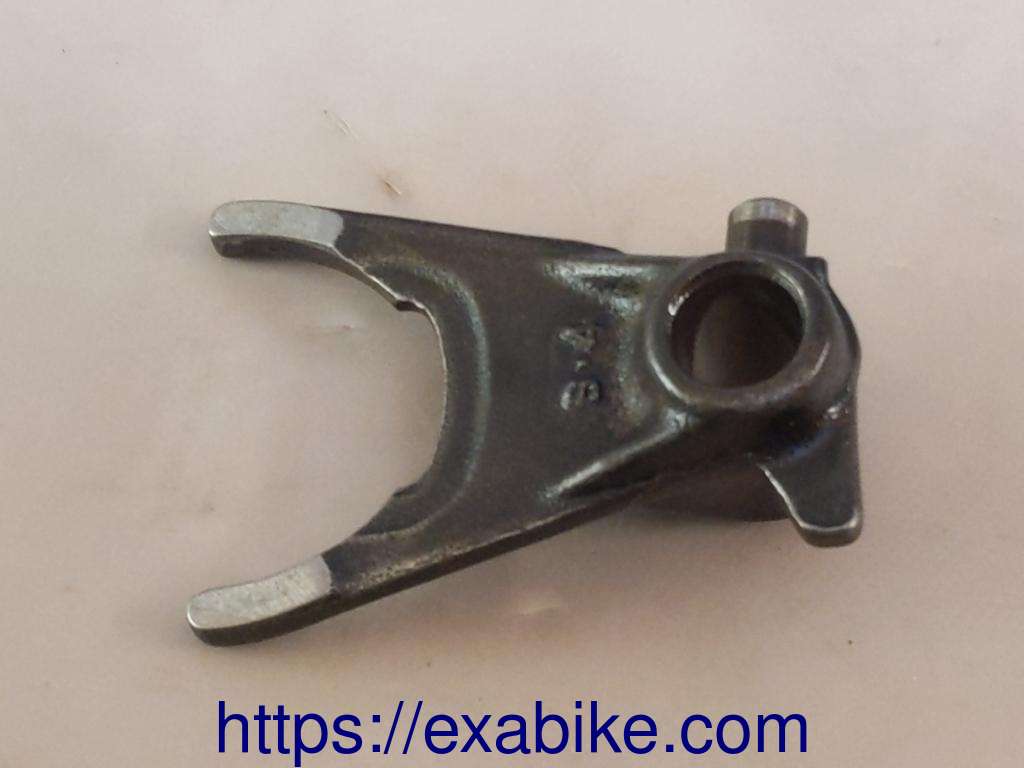 gearshift fork Kawasaki GPZ 500 - photo 2