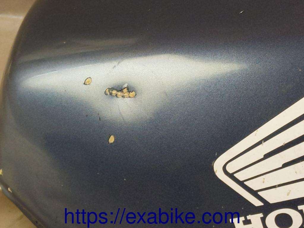 fuel tank Honda VFR 750 - photo 2