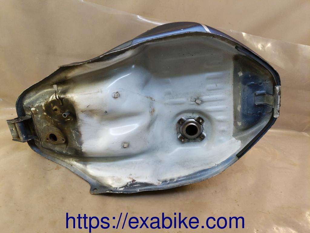 fuel tank Honda VFR 750 - photo 6