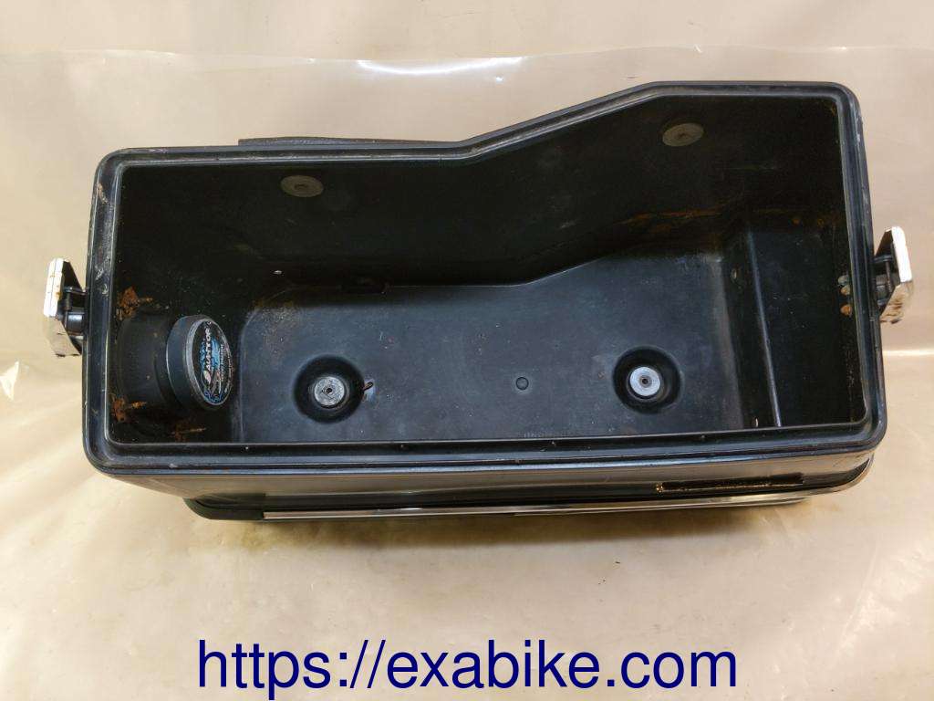 saddlebag, left Honda GL 1200 Goldwing - photo 4
