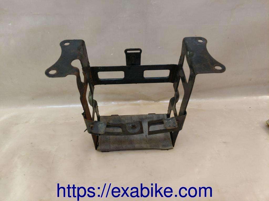 bac à batterie Kawasaki KZ 750 - photo 1