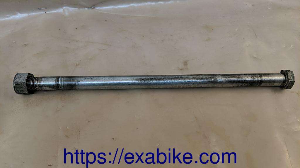 axe de bras oscillant Kawasaki KZ 750 - photo 1