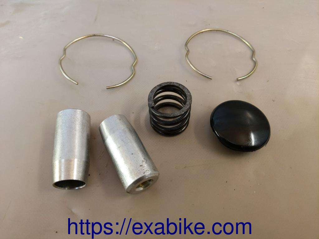 élements internes de fourche Yamaha XS 400 - photo 1