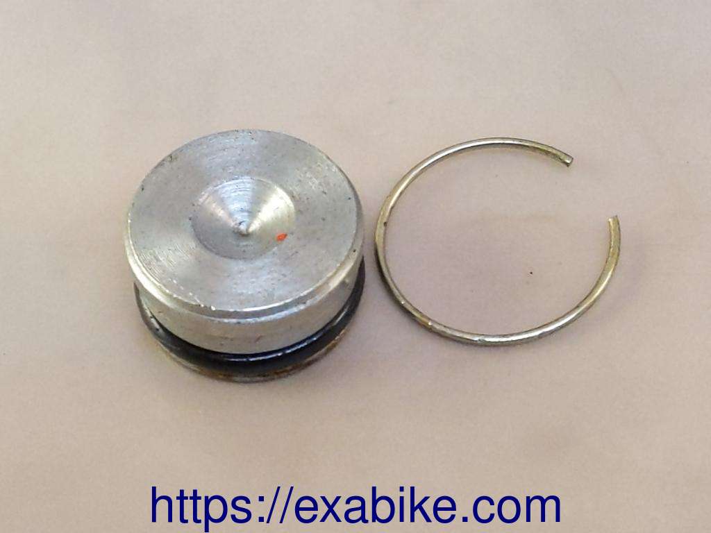 bouchon de fourche Yamaha XS 400 - photo 1