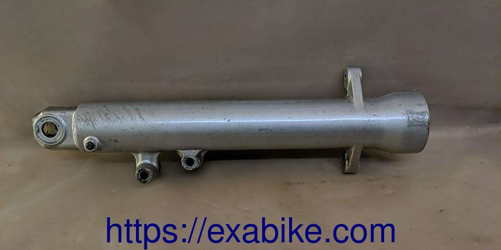 lower fork case, left Kawasaki KR1 250 - photo 1