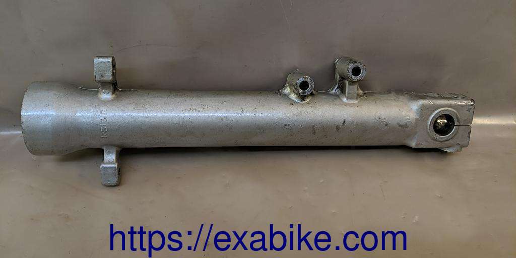 lower fork case, right Kawasaki KR1 250 - photo 2