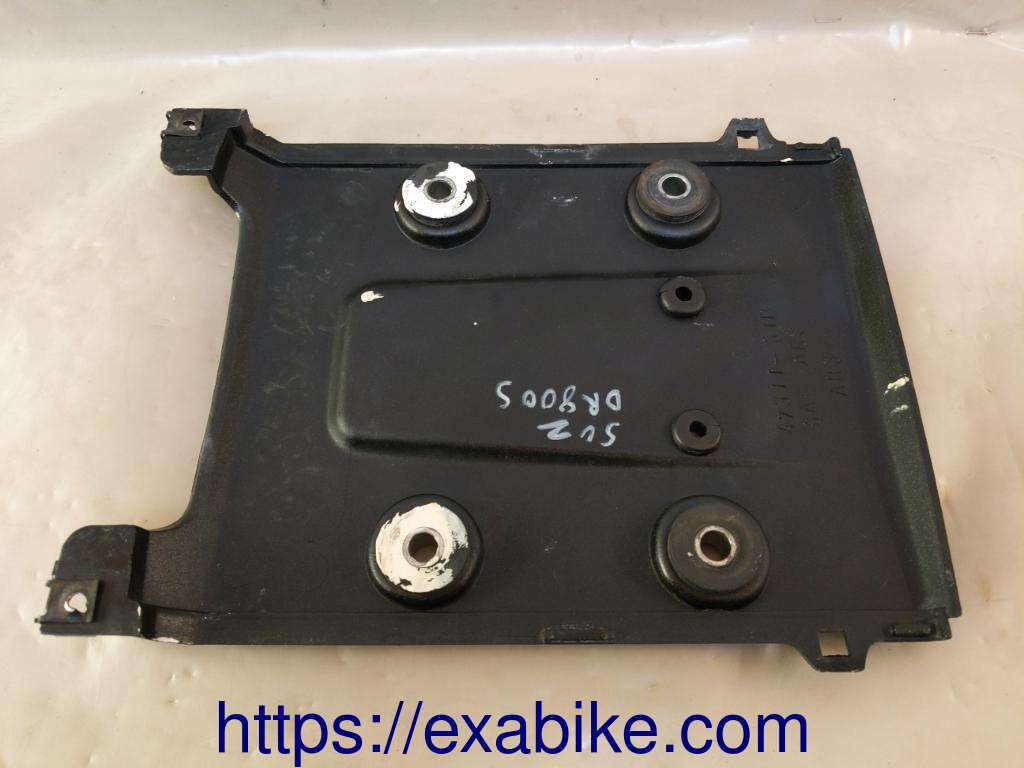 cowl, rear Suzuki DR 800 - photo 2