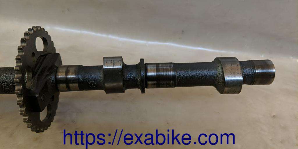 arbre à cames d'admission Suzuki GSXF 750 - photo 3