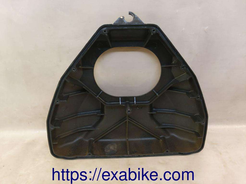 air cleaner case cover Yamaha FZR 1000 - photo 3