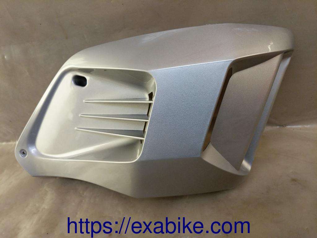 right cowling Voir la photo ou référence modele a identifier - photo 1