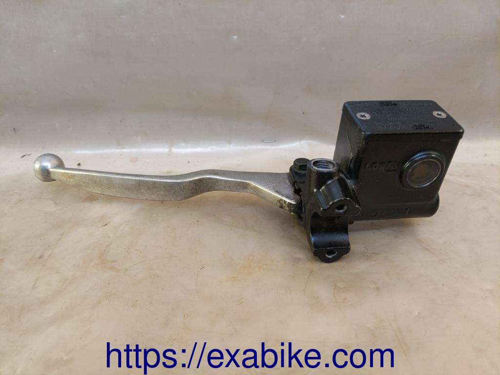 rear master cylinder Suzuki 125 Burgman - photo 1