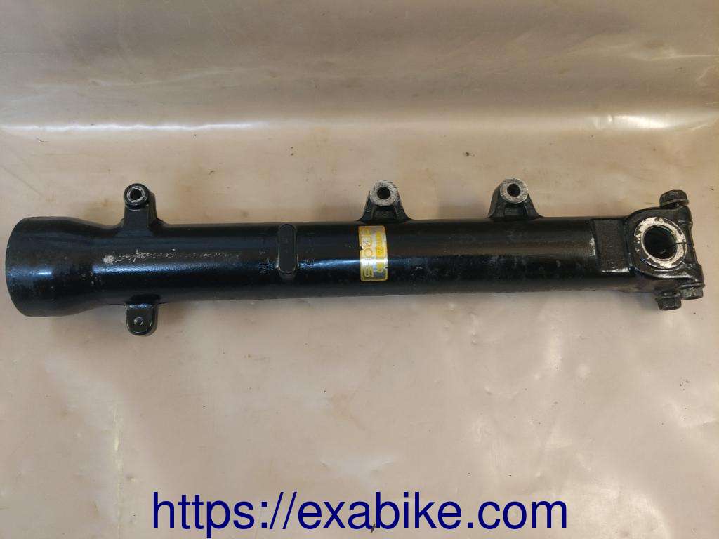 lower fork case, right Honda VFR 750 - photo 2