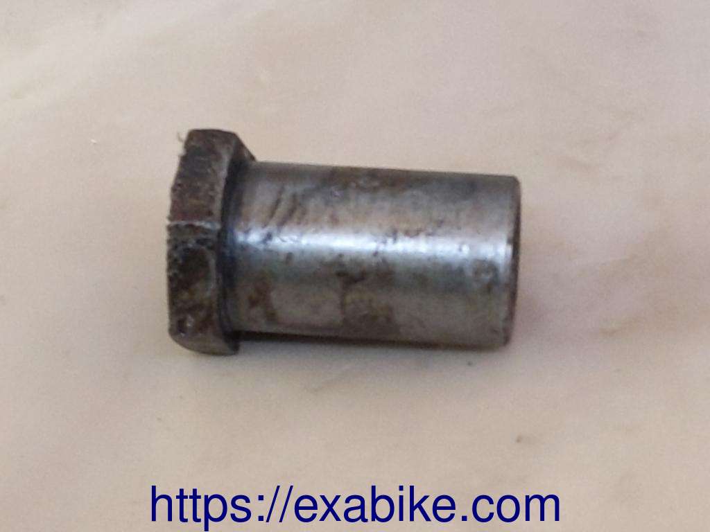 front wheel axle nut Kawasaki KZ 750 - photo 1