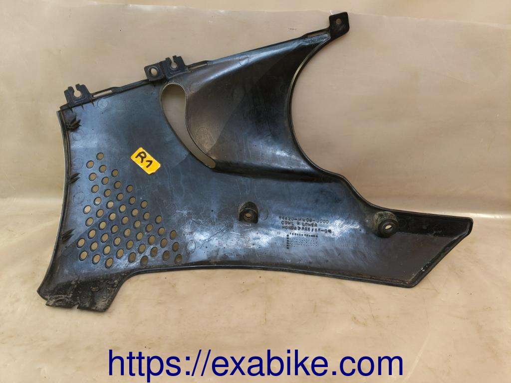 lower cowl, right Honda CBR 900 - photo 2