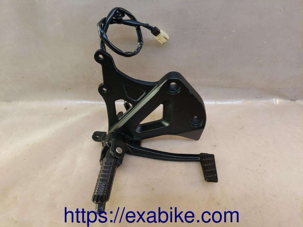 footrest plate, front right Suzuki GSXR 1000 - photo 1