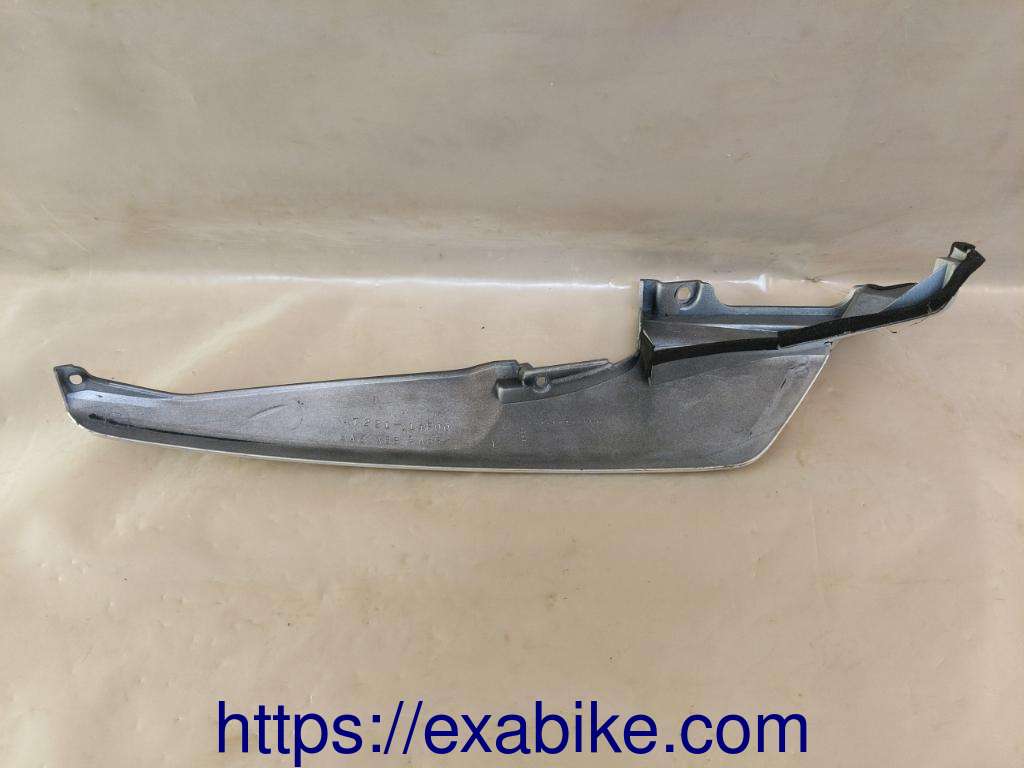 cowl, left Suzuki 250 Burgman - photo 2