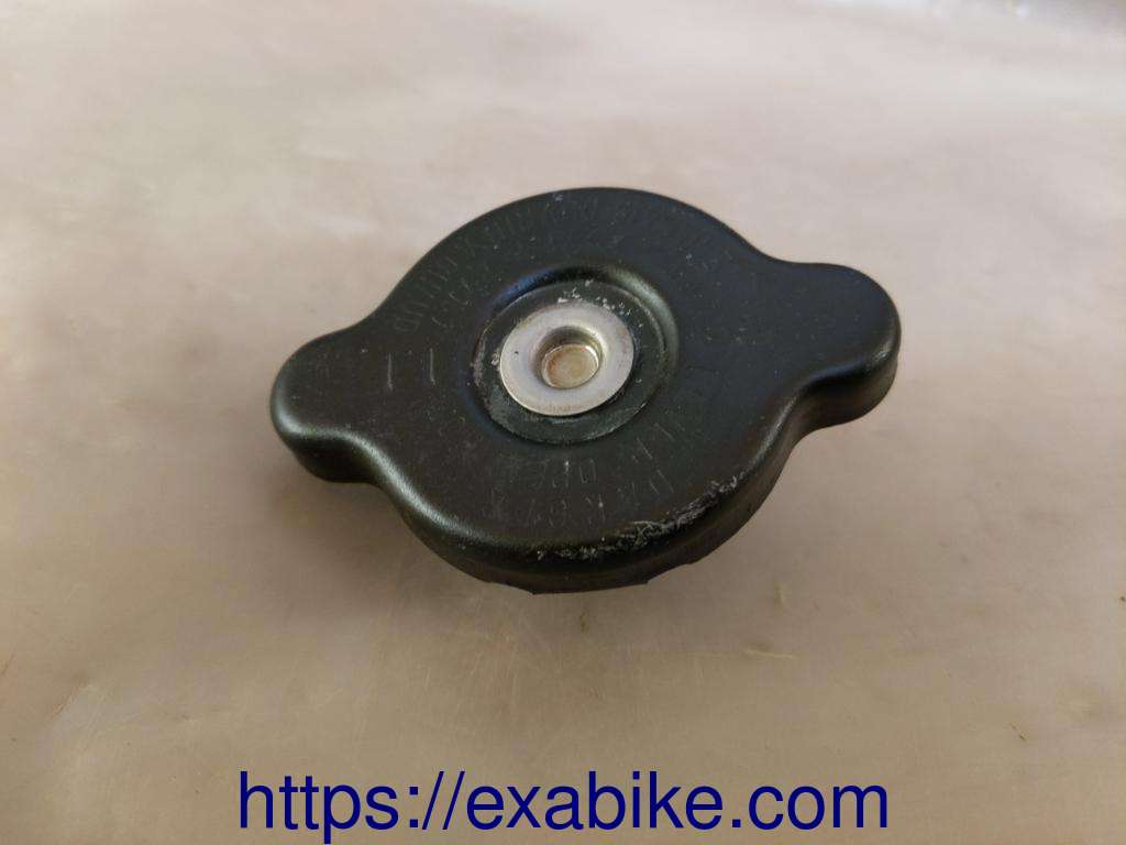 radiator cap Suzuki 250 Burgman - photo 1