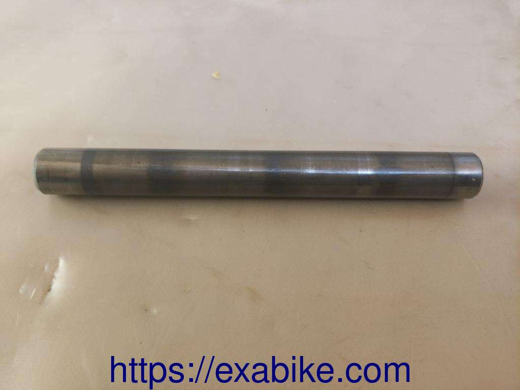 axe des fourchettes Suzuki GSXR 750 - photo 1