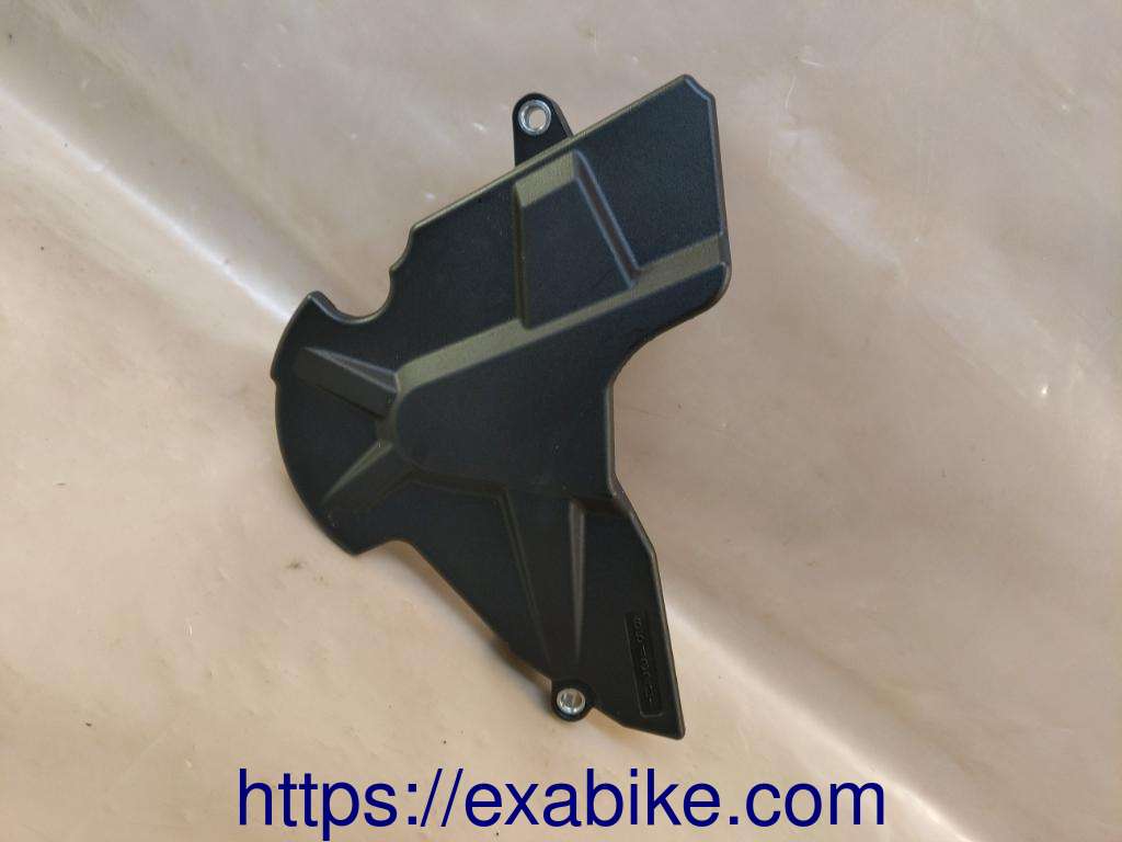 sprocket cover Suzuki GSXR 1000 - photo 1