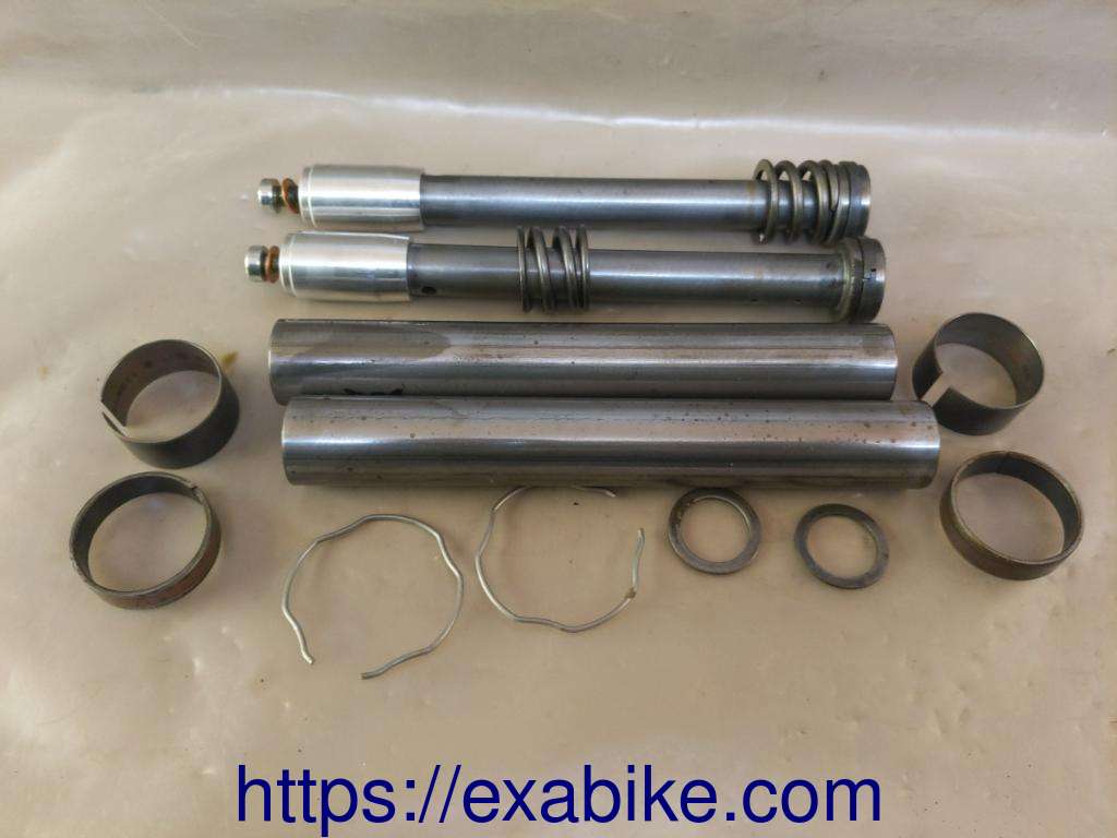 front fork elements Suzuki Marauder 125 - photo 1