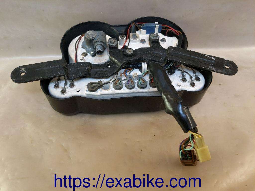dashboard Kawasaki GPZ 600 R - photo 2
