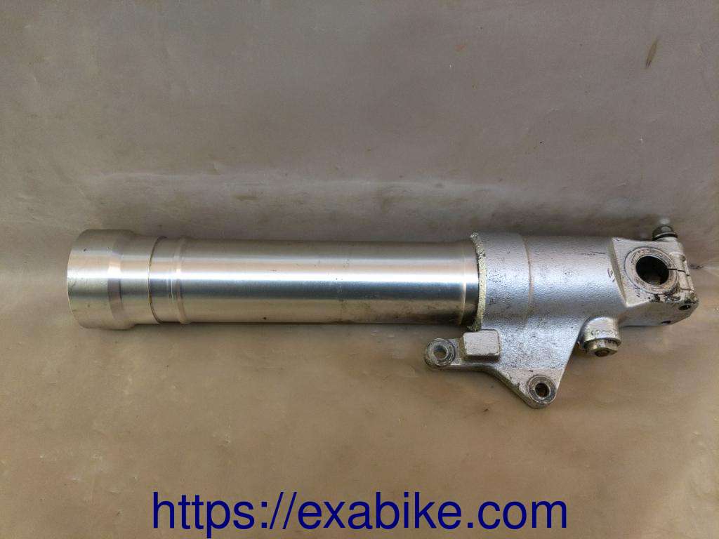 lower fork case, right Honda CBR 900 - photo 1