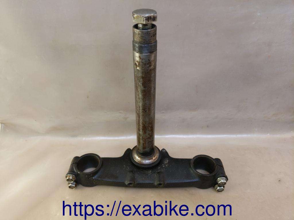fork bracket, lower Kawasaki KZ650 - photo 1
