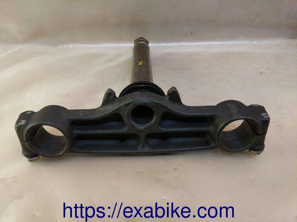 fork bracket, lower Kawasaki KZ650 - photo 2