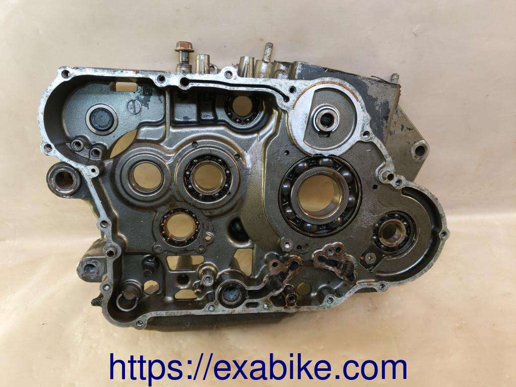 crankcase, right Kawasaki KLR 650 - photo 1