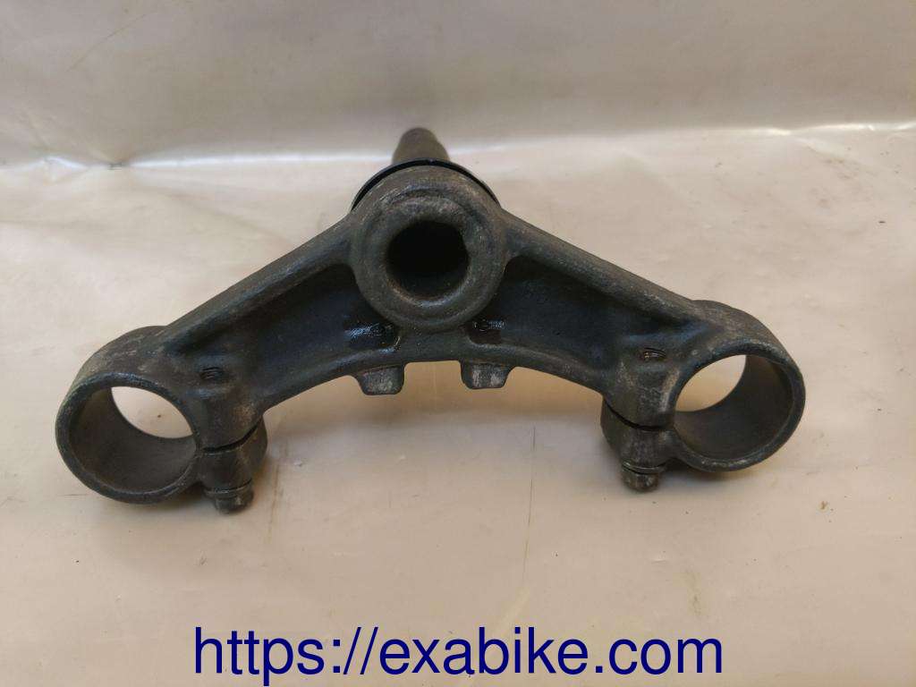 fork bracket, lower Yamaha RDLC 350 - photo 2