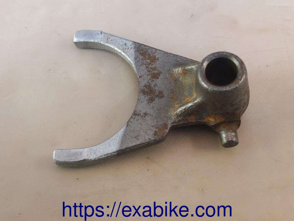 gearshift fork Suzuki GSX750ES - photo 1