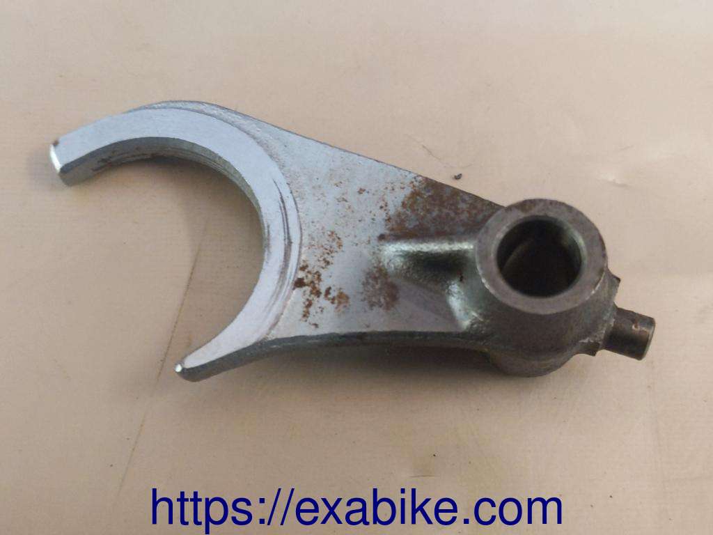 gearshift fork Suzuki GSX750ES - photo 1