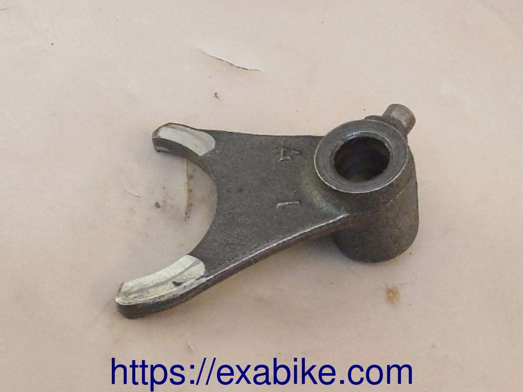 gearshift fork Suzuki TS 125 - photo 2
