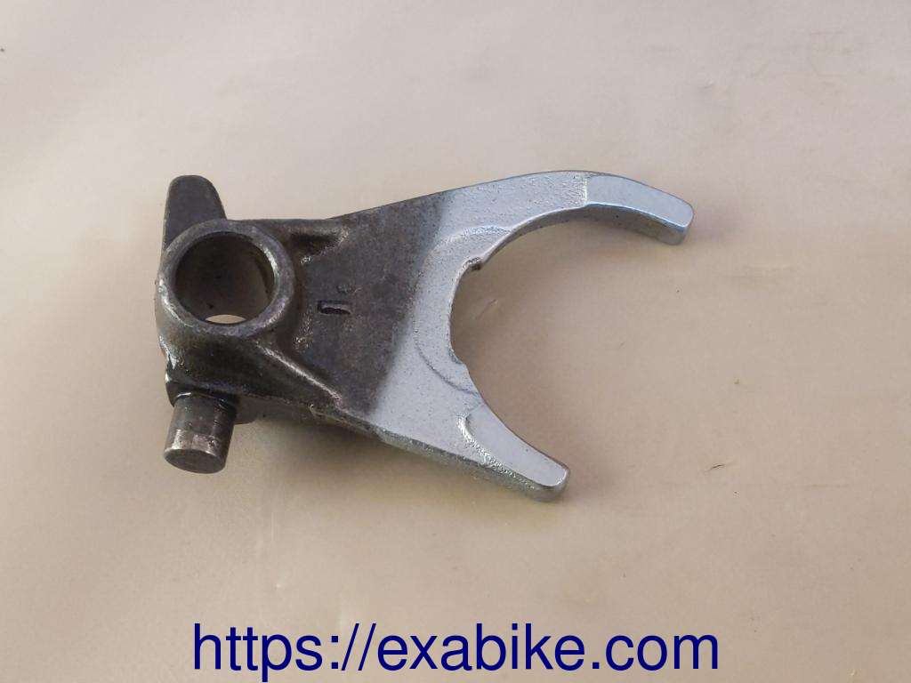 fourchette de boite Kawasaki GT 750 - photo 1