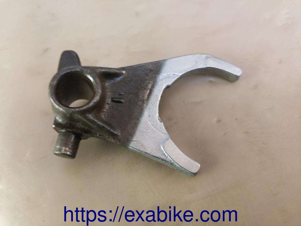 fourchette de boite Kawasaki GT 750 - photo 1