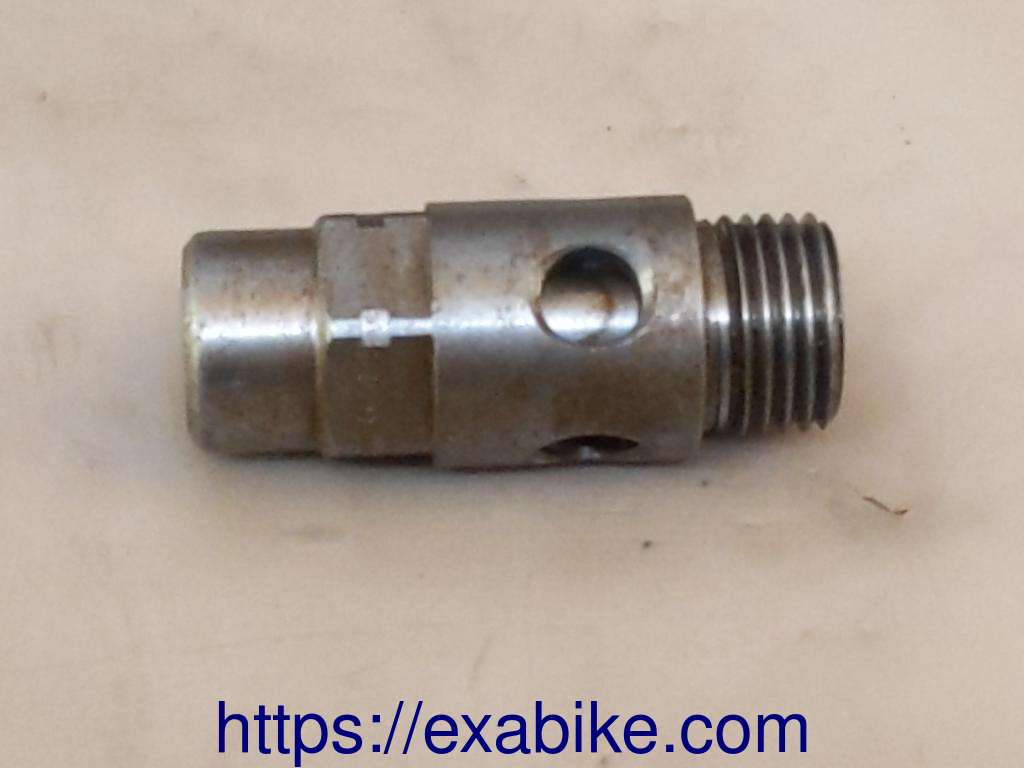 oil pressure valve Suzuki GSXR 750 - photo 1