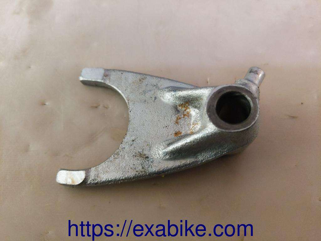 gearshift fork Suzuki DR 600 - photo 1