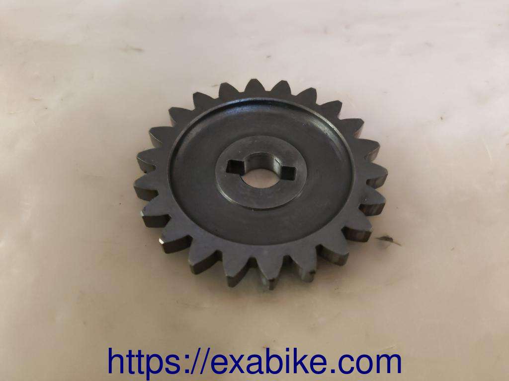 pignon de pompe à huile Suzuki DR 600 - photo 1