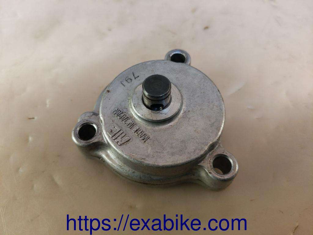 oil pump Suzuki DR 600 - photo 1