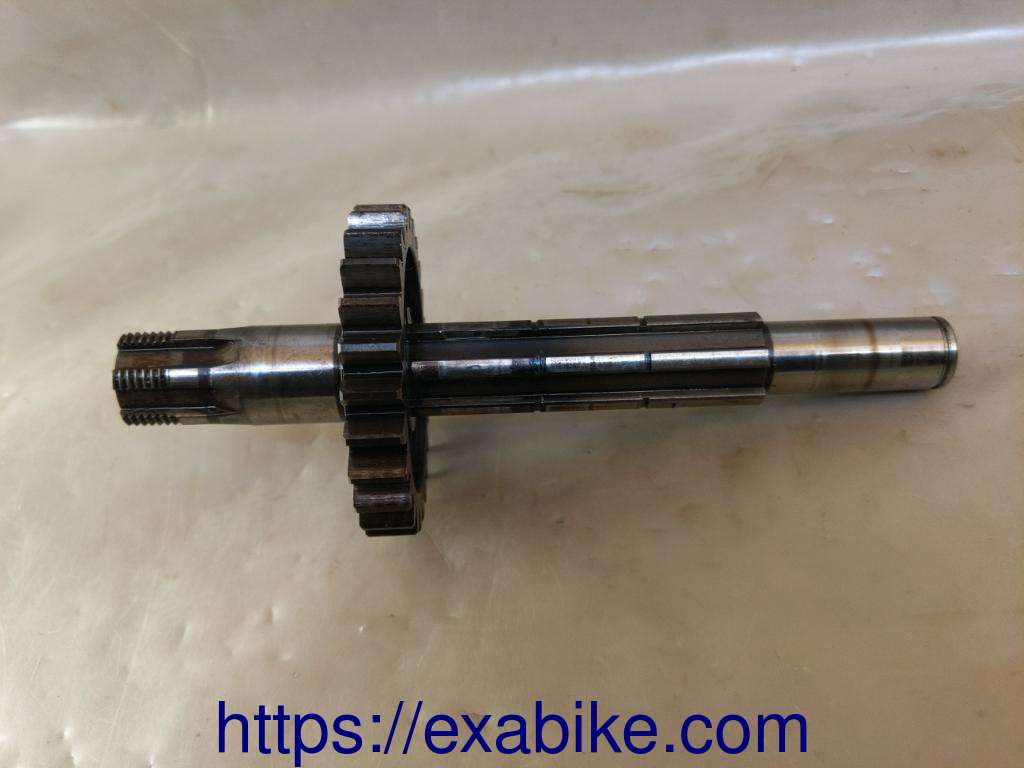gearbox secondary shaft Suzuki RG 125 - photo 1