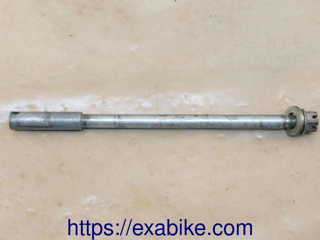 axe de roue arrière Yamaha XV 500 - photo 1
