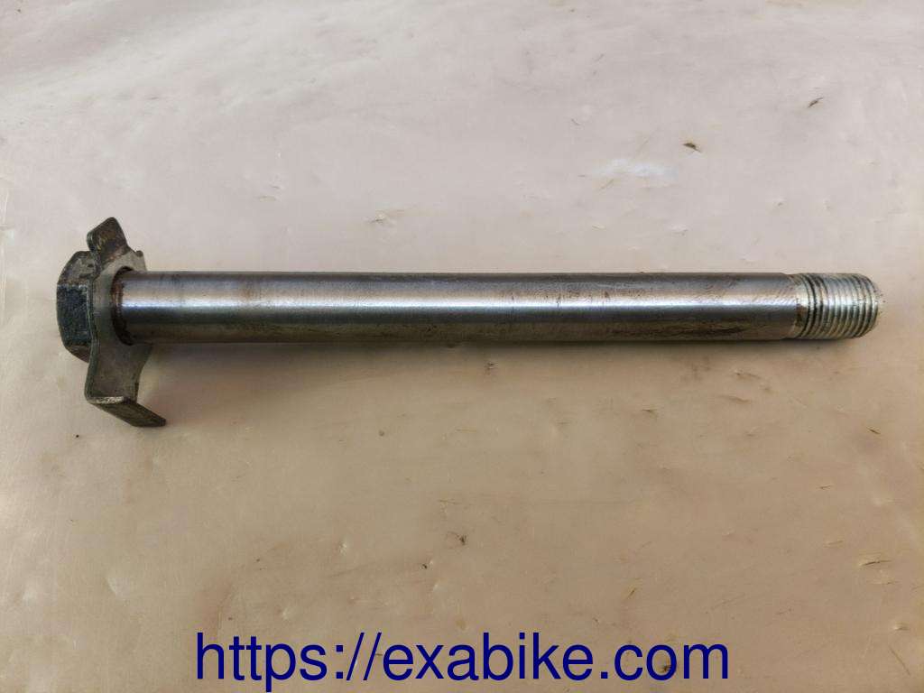 screw Yamaha XV 500 - photo 1