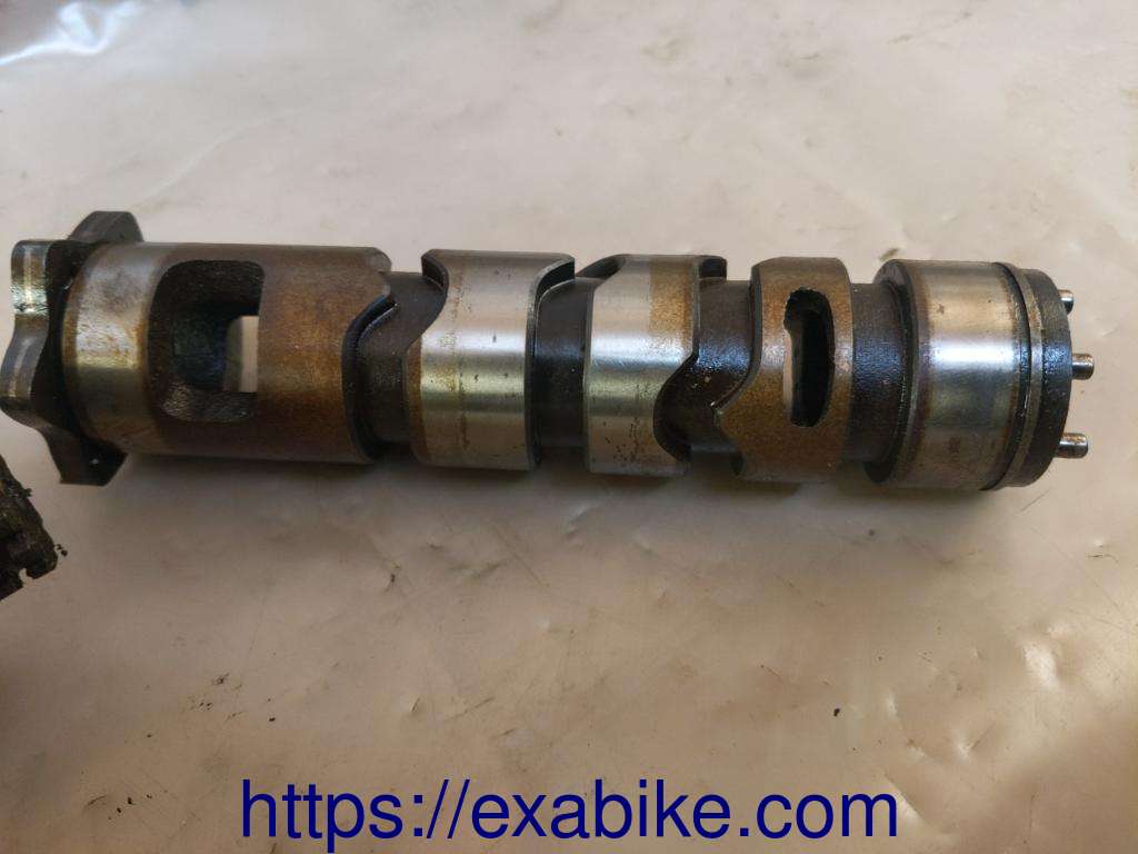 gearbox Kawasaki GPZ 400 ZX - photo 3