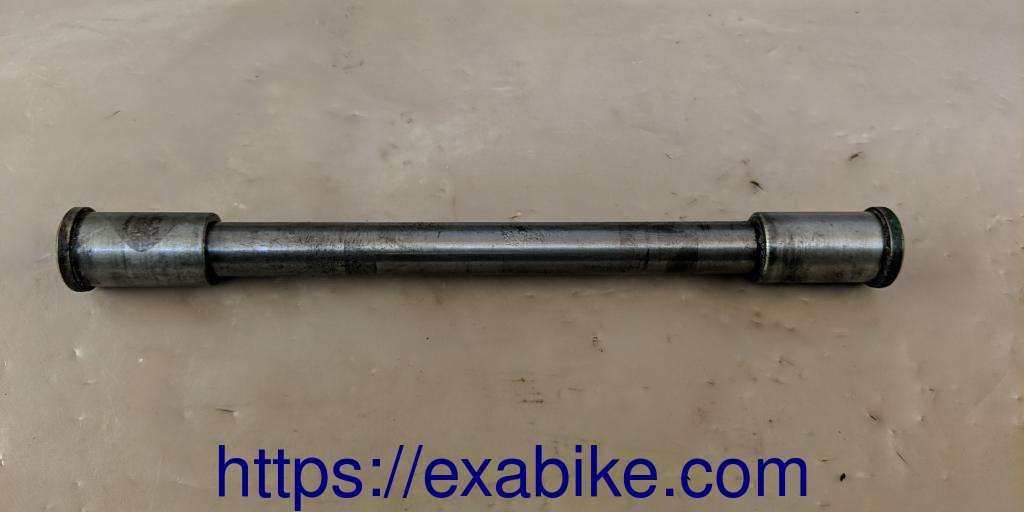 axe de roue avant Kawasaki Zephyr 750 - photo 1