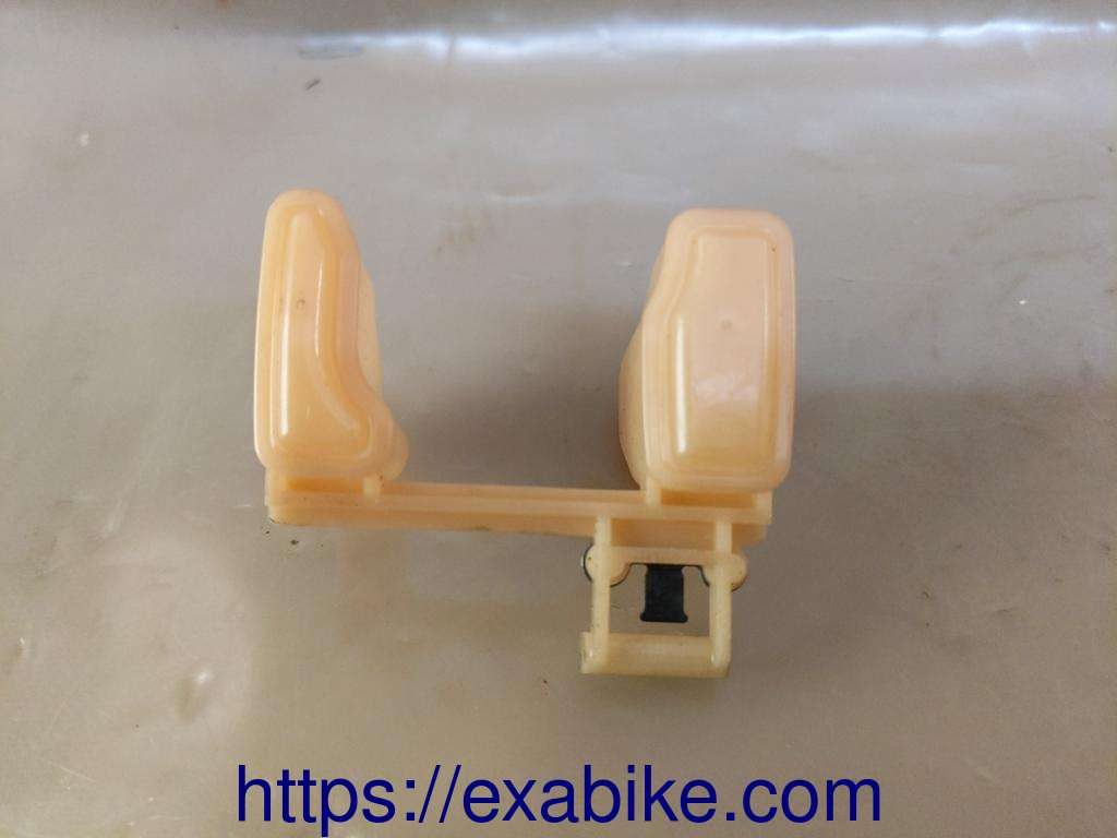 carburetor float YAMAHA 1000 R1 - photo 1