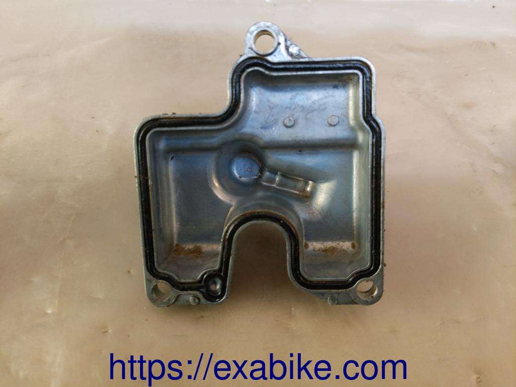 carburetor float chamber YAMAHA 1000 R1 - photo 2