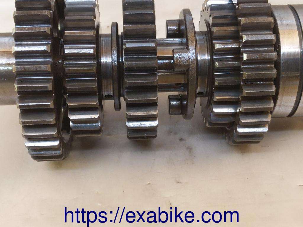 gearbox secondary shaft Kawasaki KZ 400 - photo 2